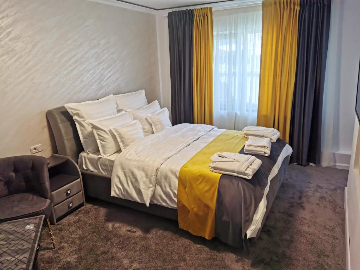 Apartament Casa Davison Târgu Jiu Zewnętrze zdjęcie