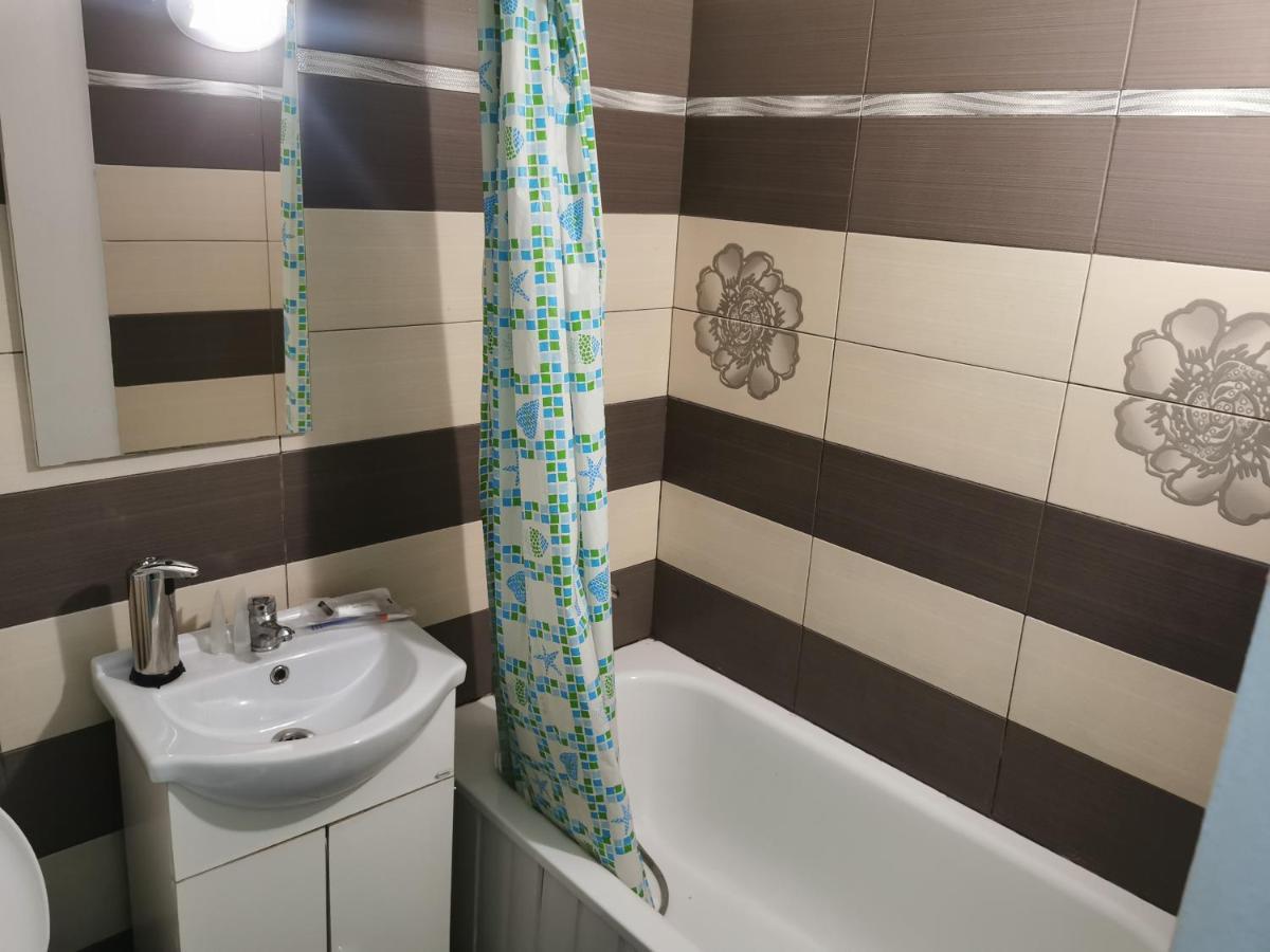Apartament Casa Davison Târgu Jiu Zewnętrze zdjęcie