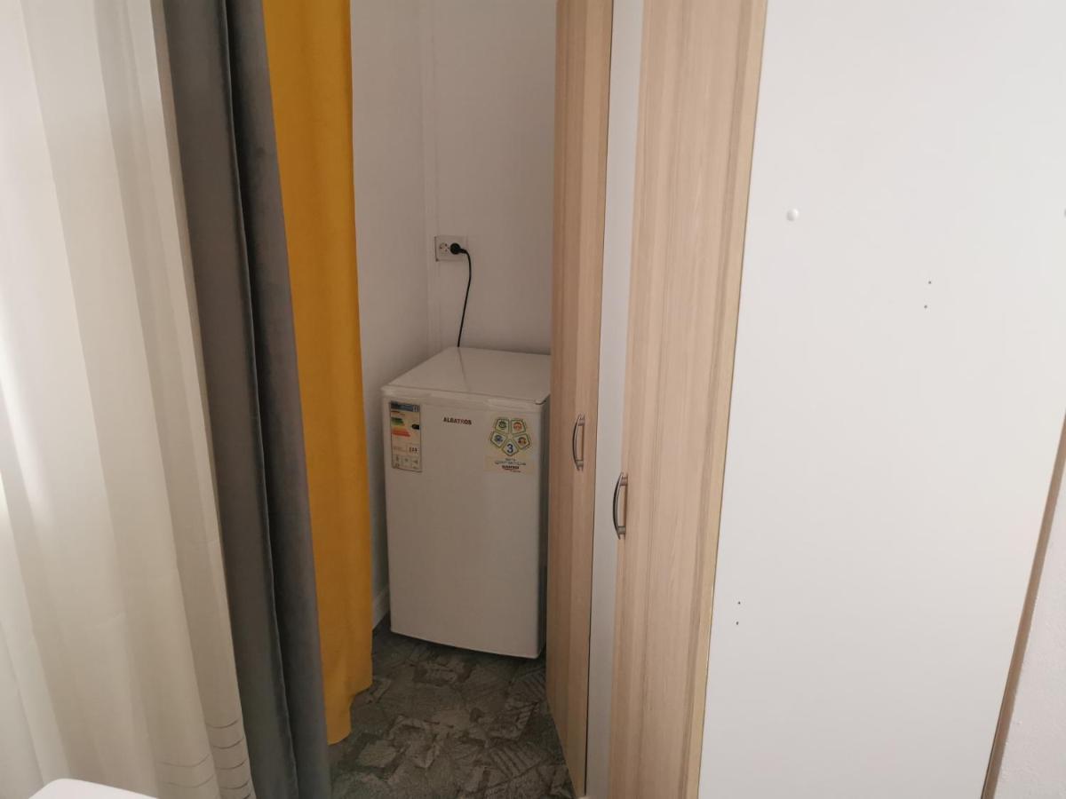 Apartament Casa Davison Târgu Jiu Zewnętrze zdjęcie