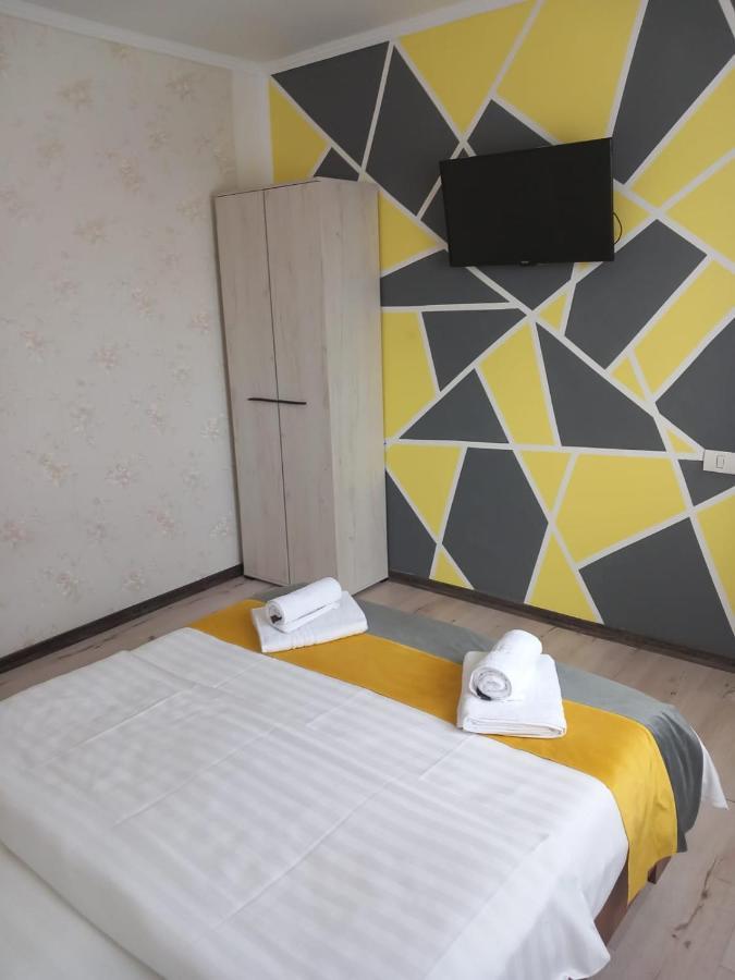Apartament Casa Davison Târgu Jiu Zewnętrze zdjęcie